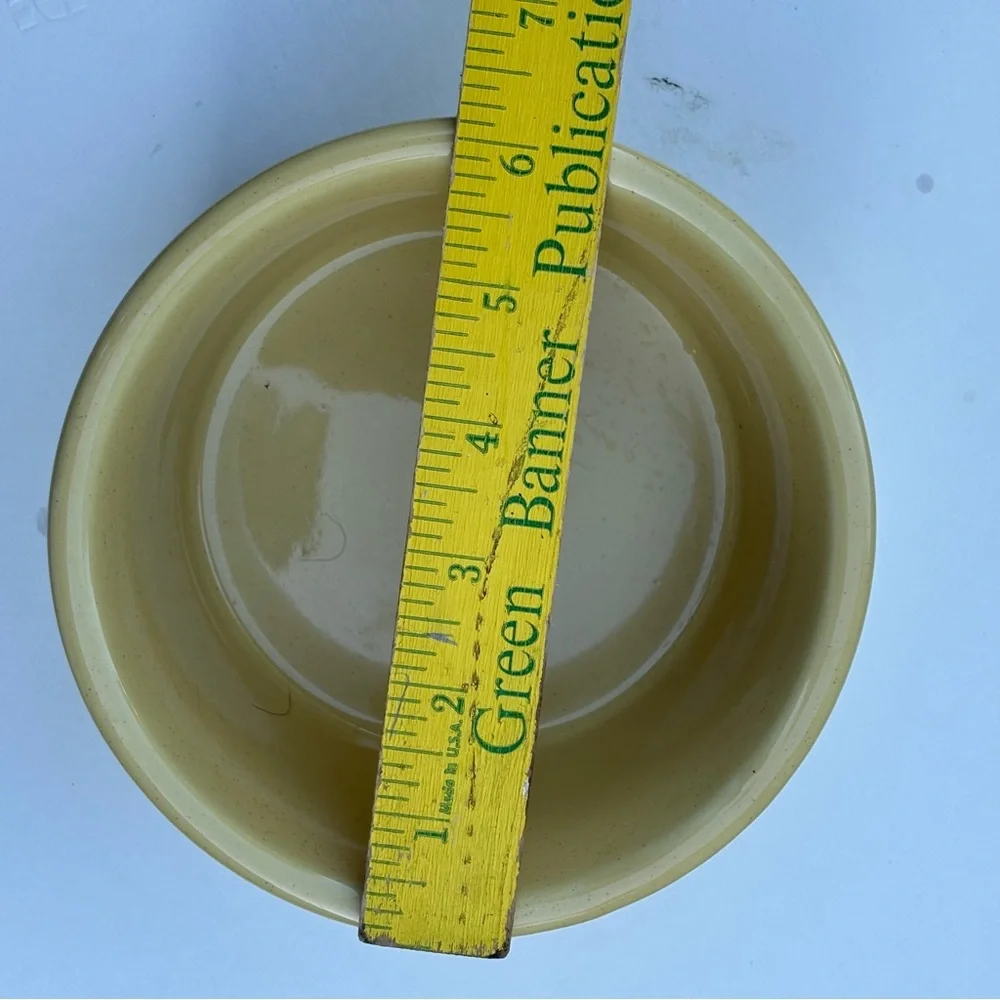 Stoneware Dog Feeder FOOD Bowl Robinson Ransbottom Pottery RRP. Buttery Yellow